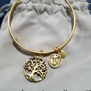 Chrysalis Bracelet "Money Tree"